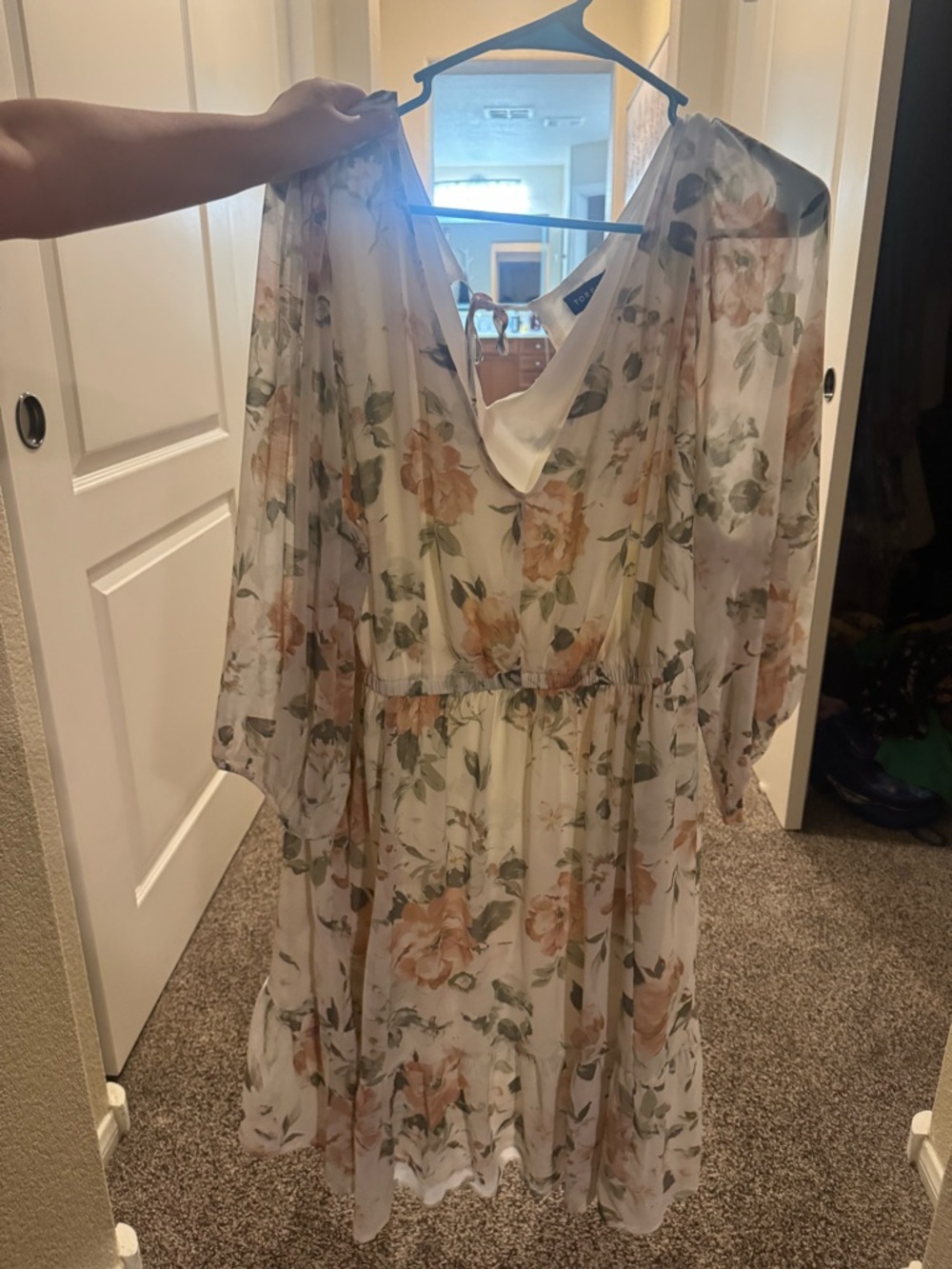 torrid Sheer Floral Midi Dress in Cream and Peach size 3 - Picture 2 of 2